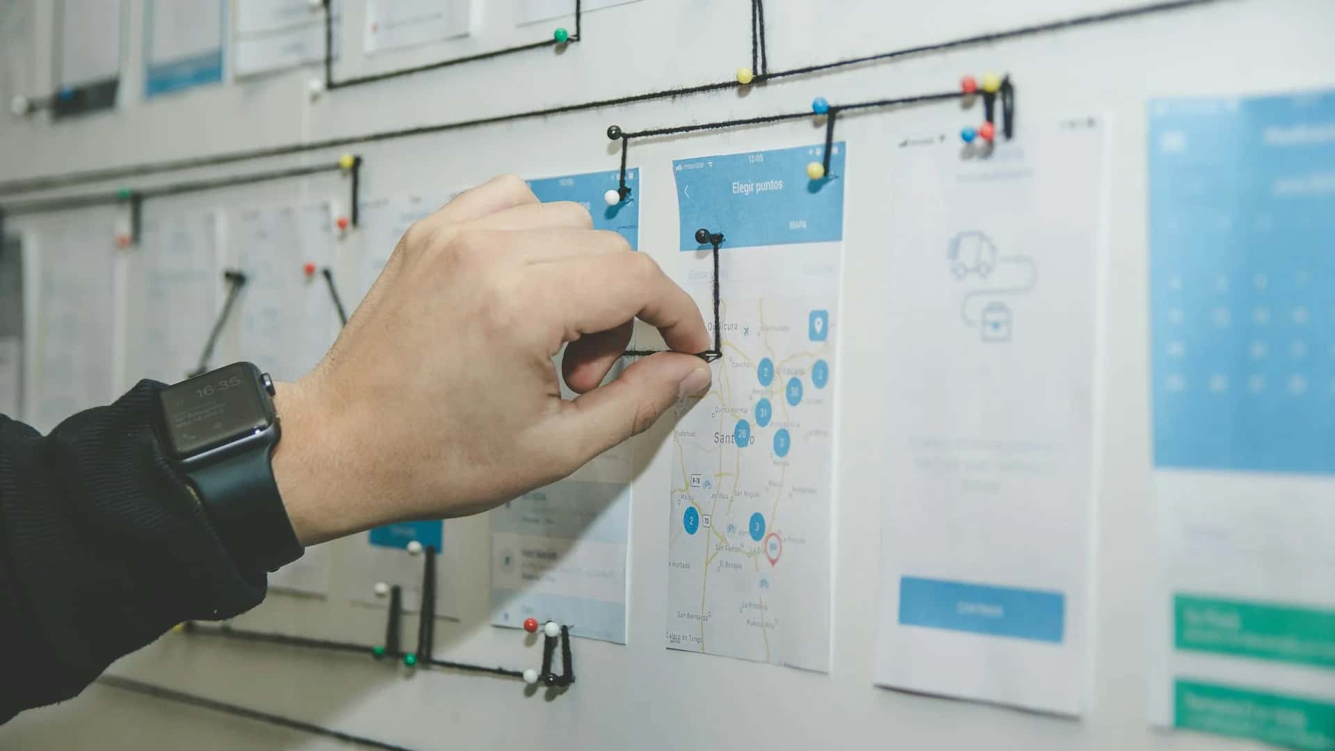 Website design process, wireframes, mock-ups and agency-client collaboration